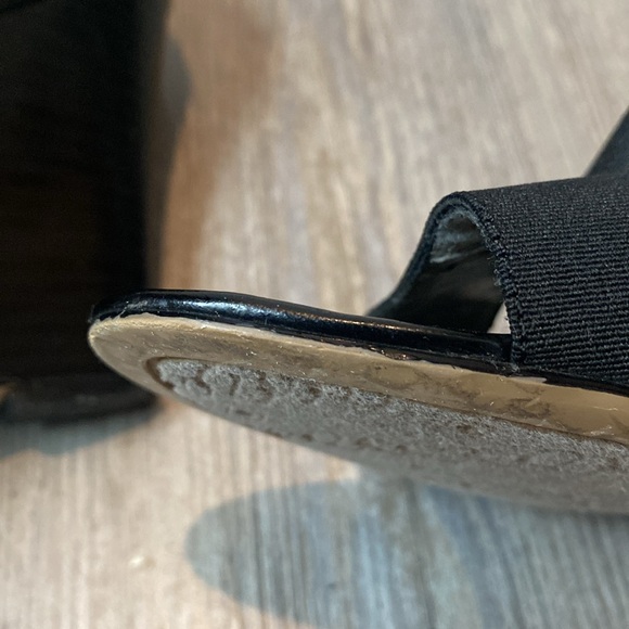 Bandolino Black Wedged High Heels Elastic Crisscrossing Straps Size 8M - Picture 11 of 13